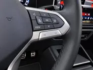 Volkswagen Tiguan 1.5 eTSI 130pk DSG Life Edition · 360 Camera · Inklap. Trekhaak · Dodehoeksensor · Apple/Android Car Play · Parkeerassistent ·