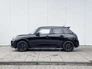 MINI Cooper 5-deurs 1.5 Cooper C John Cooper Works M