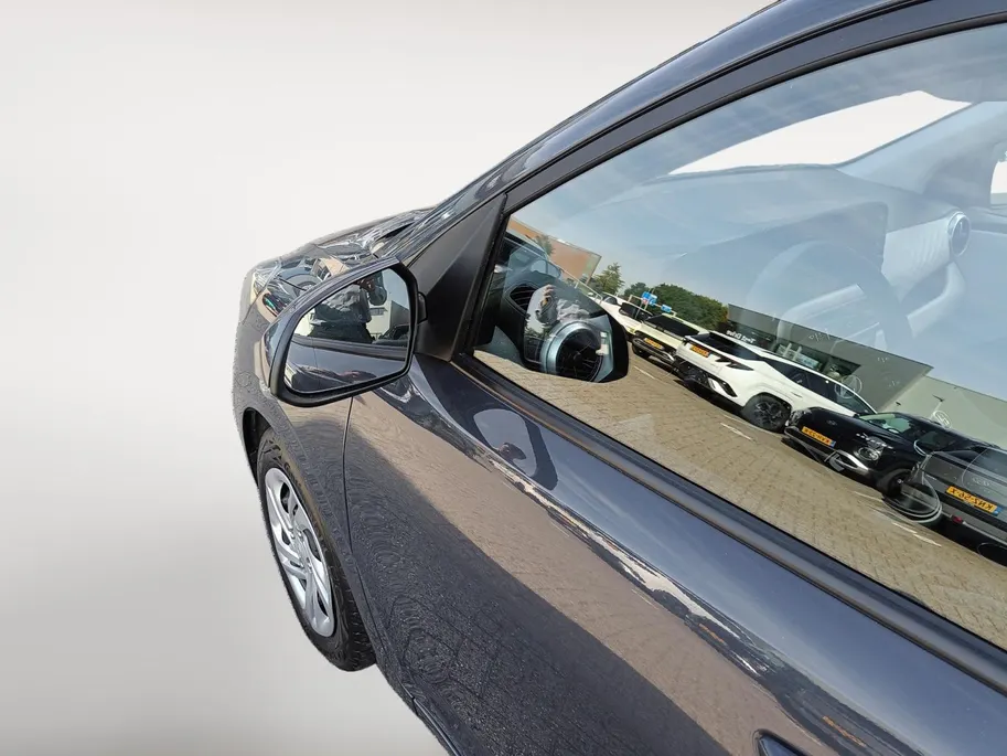 Hyundai i10 1.0 Premium | Automatische airco | Cruise control | Two-tone interieur | Zeer compleet! |