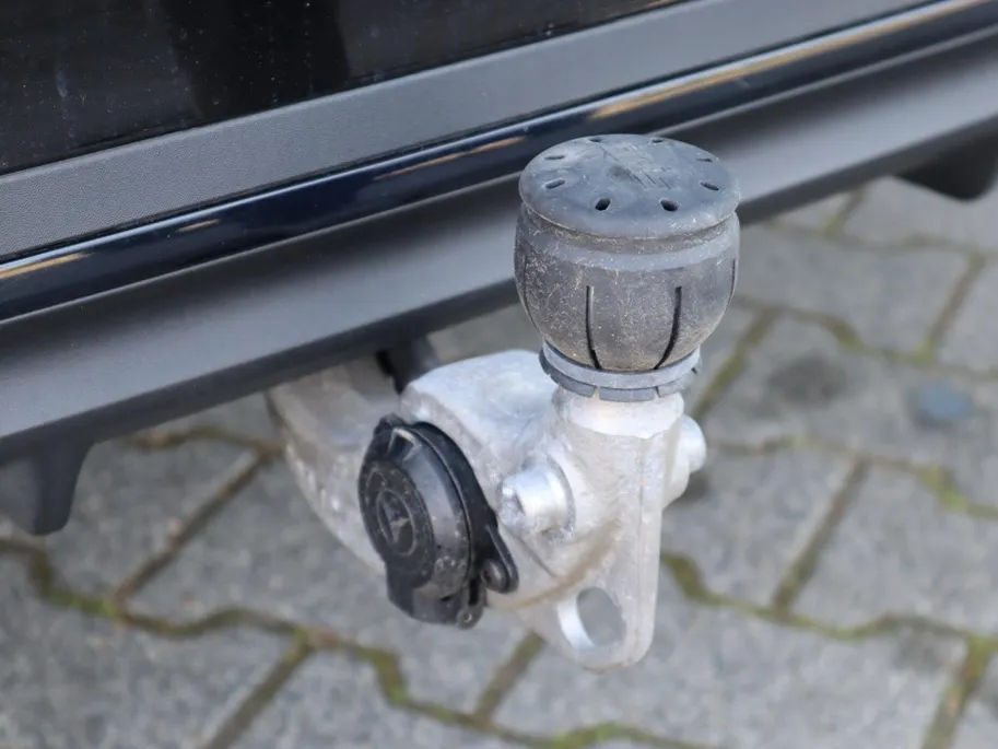 Mercedes-Benz C-Klasse Estate 300 e AMG Line l Trekhaak l Panoramadak l stoelverwarming l Leder