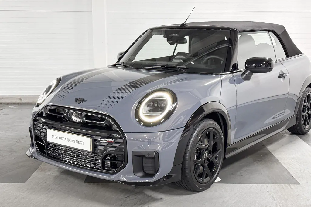 MINI Cooper Cabrio S John Cooper Works
