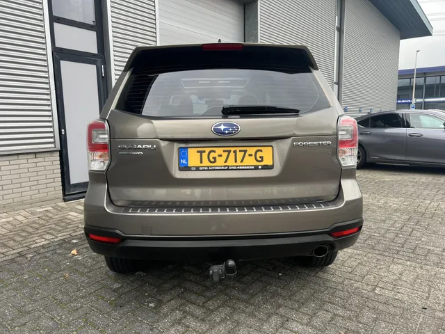 Subaru Forester 2.0 Luxury Plus Eyesight Automaat | Trekhaak | 17' LM Velgen | Verhoging set | Elek. Schuif/Kantel Dak