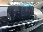 Kia Picanto 1.0i DynamicLine Navi | Camera | Apple Carplay / Android auto | Parkeersensoren | Fabrieksgarantie 27-3-2033 + 3x 1 jaar*  | NAP