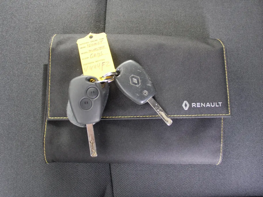Renault Master T33 2.3 dCi L2H2 Stop & Start | Automaat | Trekhaak | Camera | Airco | Navi | Cruise | 16' LM | PDC | Licht-/regensensor | Volledig betimmerd |