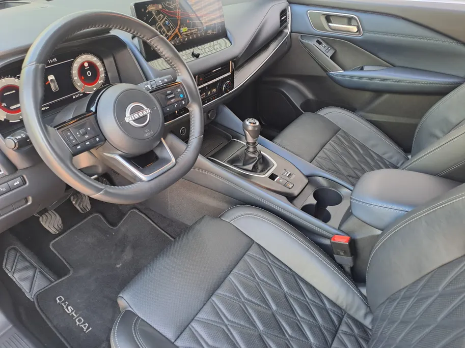 Nissan QASHQAI 1.3 MHEV Tekna Plus | Leer | Voorstoelen verwarmd | 360 Camera | Navigatie | 20'' LM | Stoel Massage | Luxe Lederen Bekleding | Dode Hoek Detectie | Apple Carplay/Android Auto