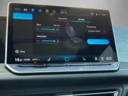 Volkswagen Tiguan 1.5eTSI 150kW/204PK Elegance DSG · Panoramadak · Trekhaak · 360°Camera + Parkeersensoren · Garantie t/m 01-10-2030 of 100000km.