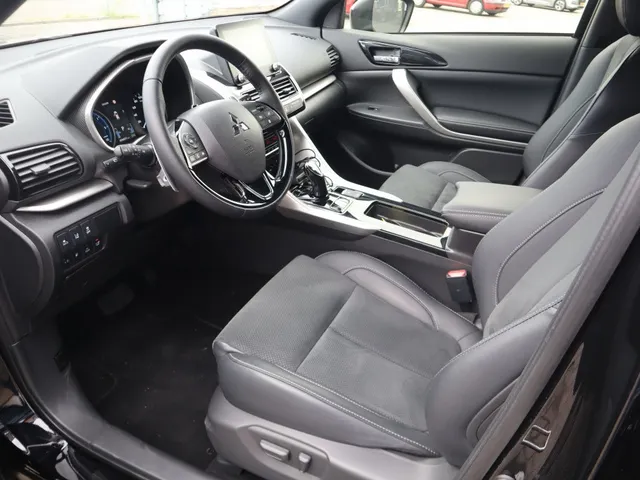 Mitsubishi Eclipse Cross 2.4 PHEV Executive AdaptiveCruise | Apple/AndroidAuto | AllSeaso