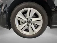 Volkswagen Golf 1.0 eTSI 110pk DSG Life · Camera · Apple/Android Car Play · Navigatie · P-Sensoren · 16'' Inch · Garantie t/m 04-02-2028 of 100.000km