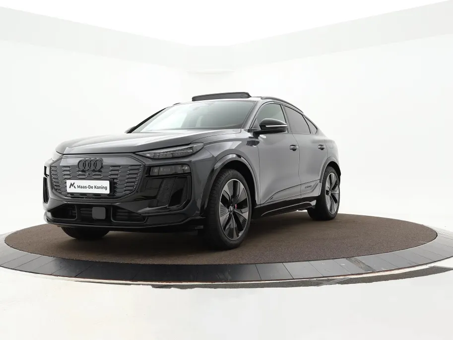 Audi Q6 e-tron Sportback S edition performance 306pk 100 kWh · SOH 97,8% · Panoramadak · Wegklapbare Trekhaak · 360 Camera · Stoelverwarming voor+achter · Bijrijder Display · 19'' Inch · Garantie t/m 10-08-2030 of 100.000km