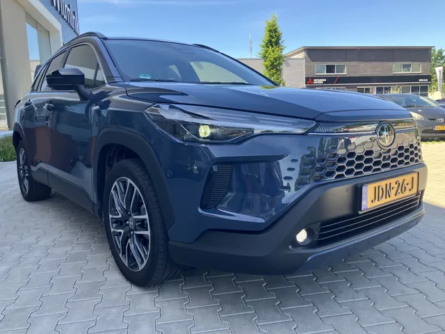 Toyota Corolla Cross Hybrid 180 Executive | NIEUW MODEL!