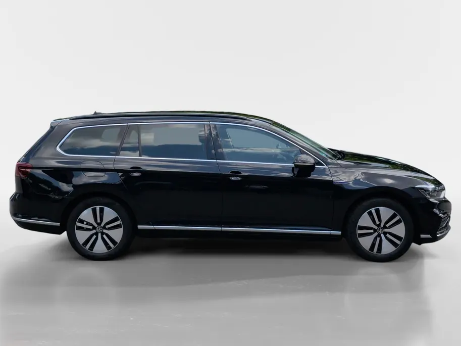Volkswagen Passat Variant 1.4 TSI PHEV GTE Business | Top staat! | Trekhaak | Clima | NU Rijklaarprijs! Incl.12 Maanden, APK, Onderhoudsbeurt etc! Premiumpakket gratis!