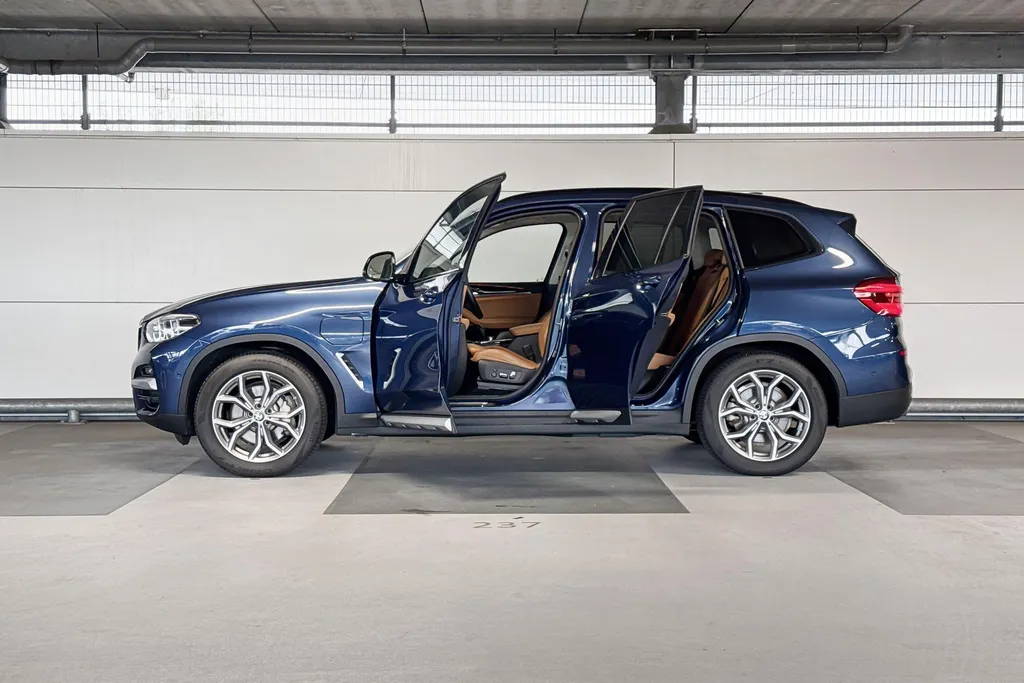 BMW X3 xDrive30e Business Edition Plus