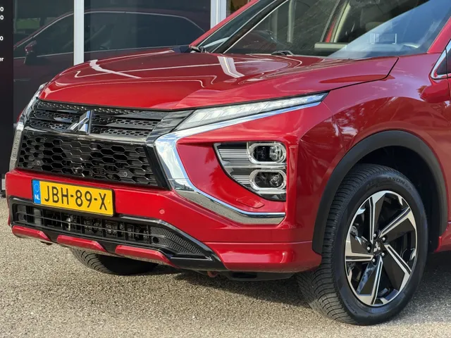 Mitsubishi Eclipse Cross 2.4 PHEV Intense+ | 360 Camera | Dodehoek | Navigatie |