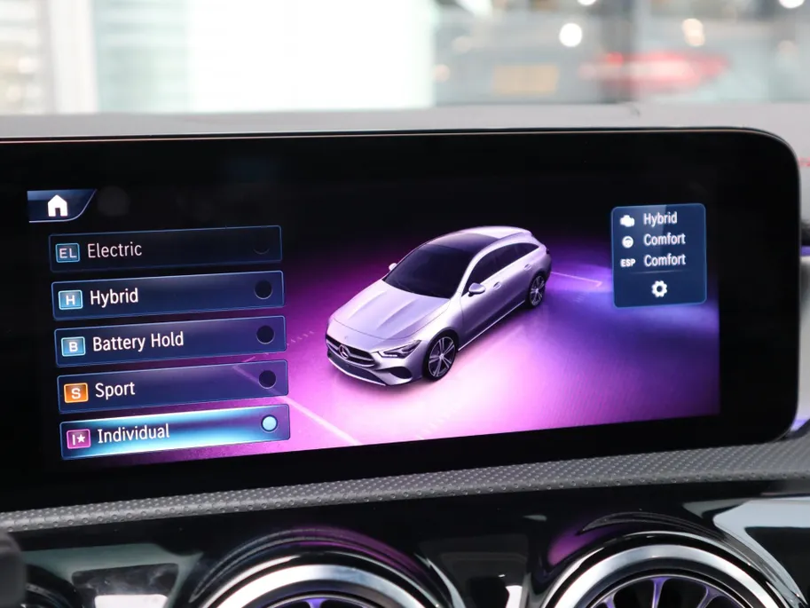 Mercedes-Benz CLA Shooting Brake 250 e Star Edition AMG Line l Panoramadak l Stoelverwarming l Ambiente lichtpakket