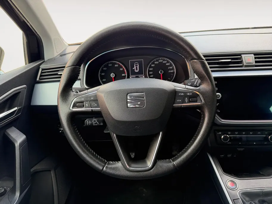 SEAT Arona 1.0 TSI Style Business Intense | Climate Control | Achteruitrijcamera | Parkeersensoren voor & achter | Cruise Control |