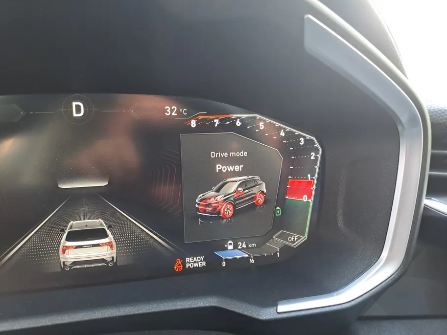 Lynk & Co 01 1.5 | Panoramadak | Navi | Trekhaak | Camera 360 | Climate Control | Automaat | SOH 92,4%
