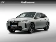 BMW iX xDrive45 101 kWh