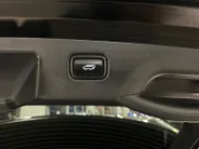 Kia Niro 1.6 GDi Hybrid DynamicPlusLine | Navigatiesysteem | Apple Carplay / Android Auto | Licht + Regensensor | Stoel + Stuurverwarming| Elektrisch bedienbaar Schuifdak | Elektrische Achterklep | Parkeersensoren Voor + Achter | Cruise Control Adaptief | Rijstroo