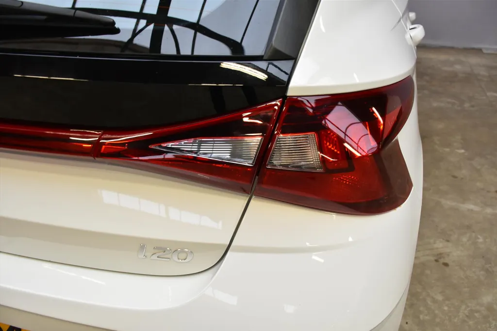 Hyundai i20 1.2i Comfort | 4-cilinder | Navi | Cruise Control | Camera