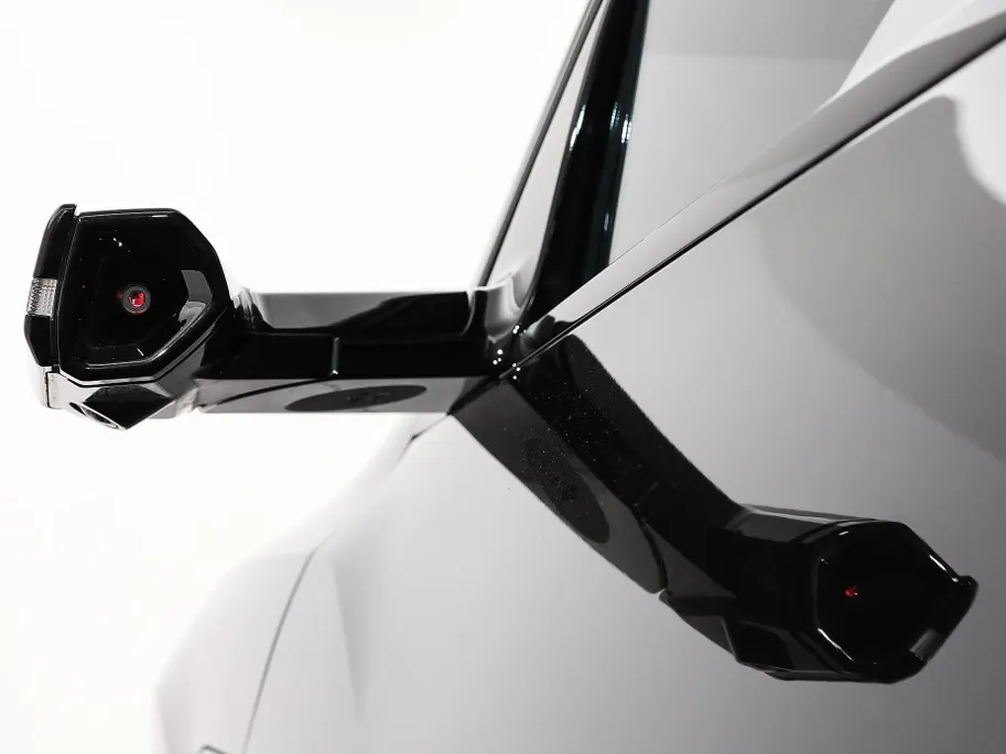 Audi Q8 Sportback e-tron 55 quattro S Edition 408pk / 115 kWh · SOH 93,6% · Panoramadak · 360 Camera · Luchtvering · Keyless · 360 Camera · Keyless · Matrix LED · 22'Velgen ·