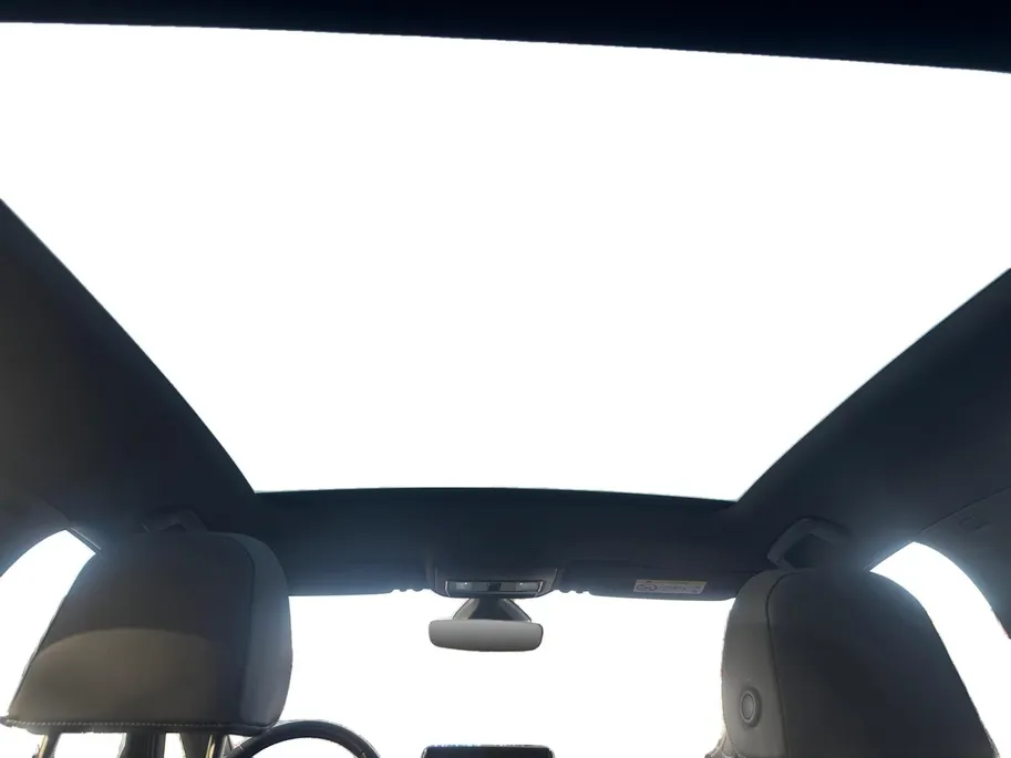 Volkswagen ID.3 First Max 58 kWh | Soh 93,6% | CarPlay | Camera | Stoel- & stuurverwarming | HUD |