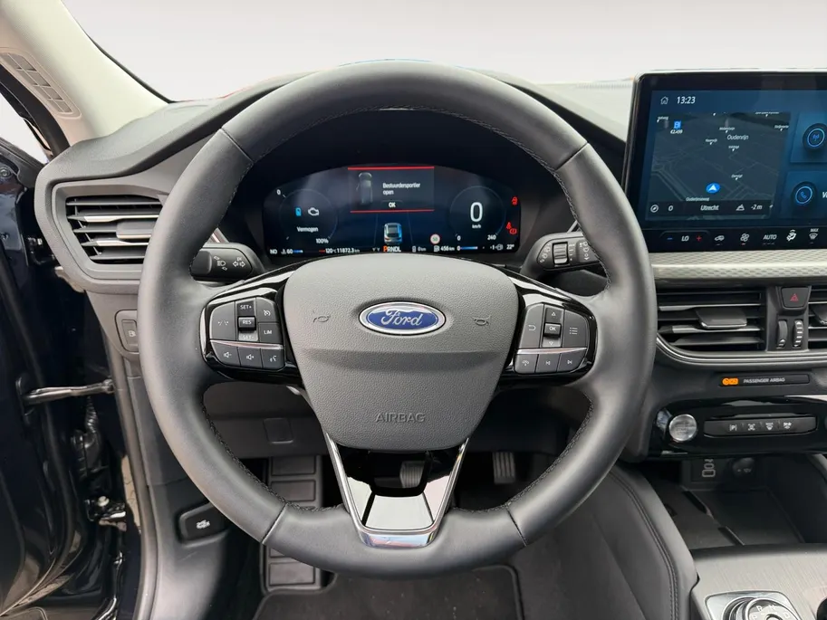 Ford Kuga 2.5 PHEV Titanium | Elek. Trekhaak | 2100 KG | Navigatie | Climate Control | Apple/Android Carplay |