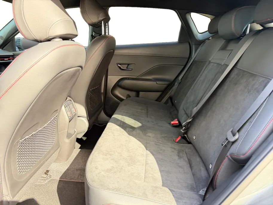 Hyundai Kona 1.6 GDI HEV N Line | Demo | Zeer compleet | Two-tone | Elektrische achterklep | Stoeverwarming & koeling | Stuurverwarming | 360 graden camera |
