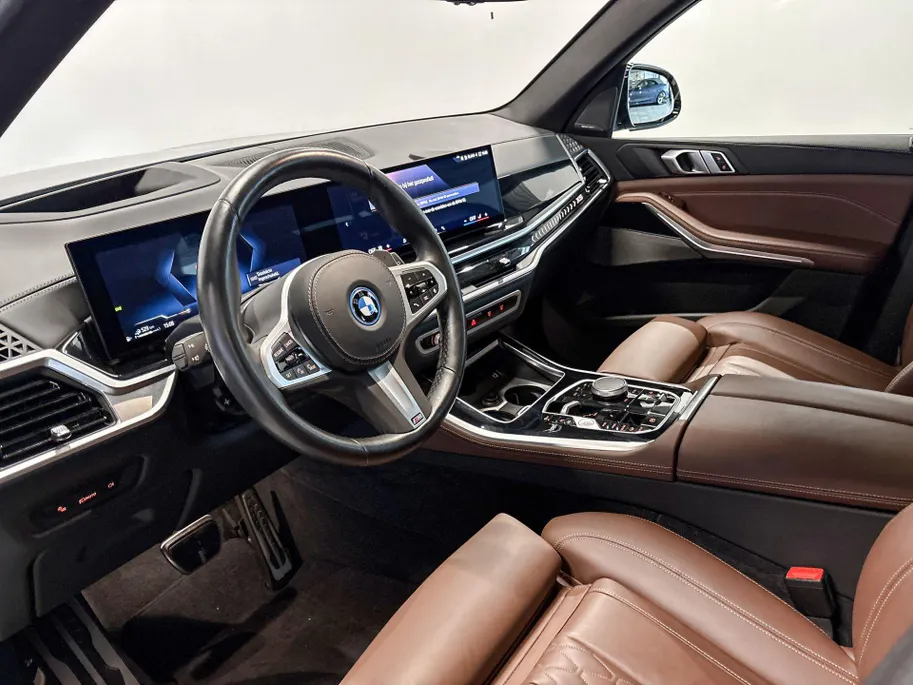 BMW X5 xDrive50e Launch Edition Innovation Pack