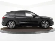 Volkswagen Touareg 3.0 TSi 462pk DSG eHybrid 4MOTION R · SOH 96.9% · Panoramadak · 360 Camera · Luchtvering · Wegklapbare Trekhaak · Stoelventilatie · Elek. Voorstoelen · 21'' Inch ·
