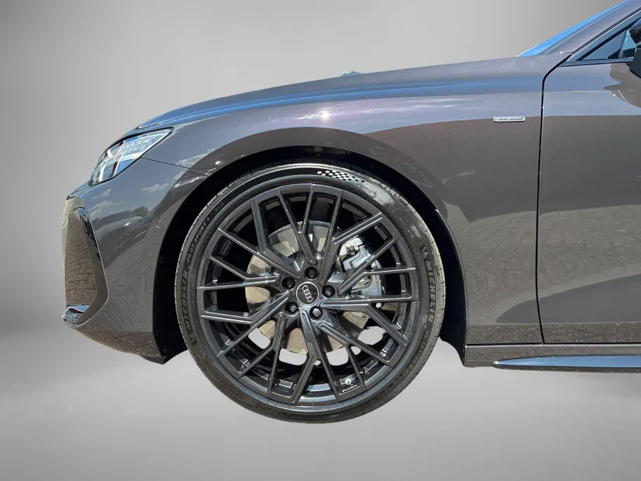 Audi A6 Limousine 2.0 e-hybrid quattro S Edition 299 PK · Tech pro · Luchtvering · B&O Premium 3D · Glazen panoramadak