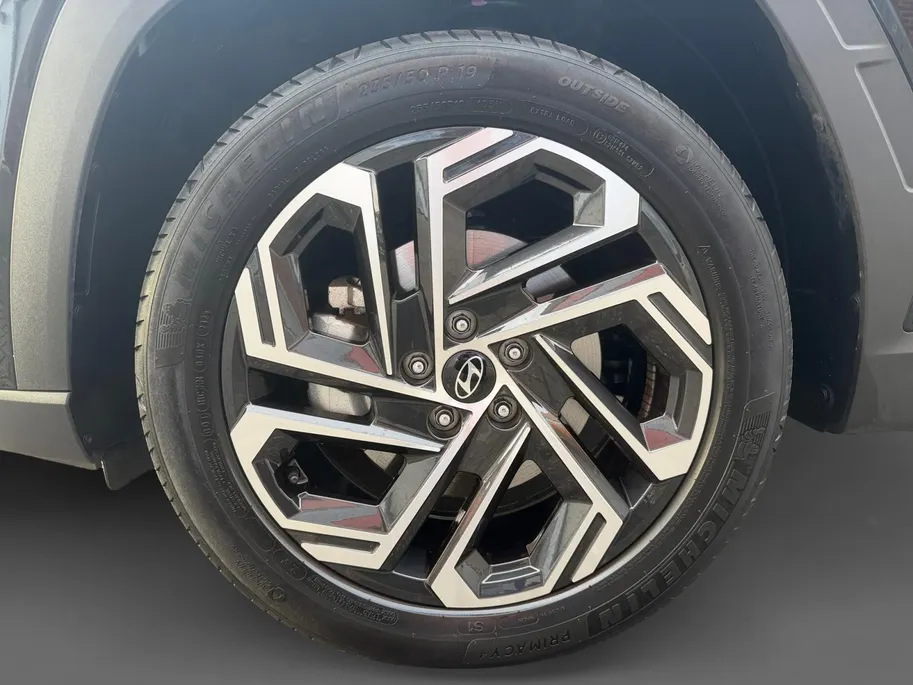 Hyundai Tucson 1.6 T-GDI PHEV Premium Sky 252PK | 66km WLTP elektrisch | Navigatie | Apple Carplay & Android Auto | Stoelventilatie & verwarming | Schuif- kanteldak | 360 camera |