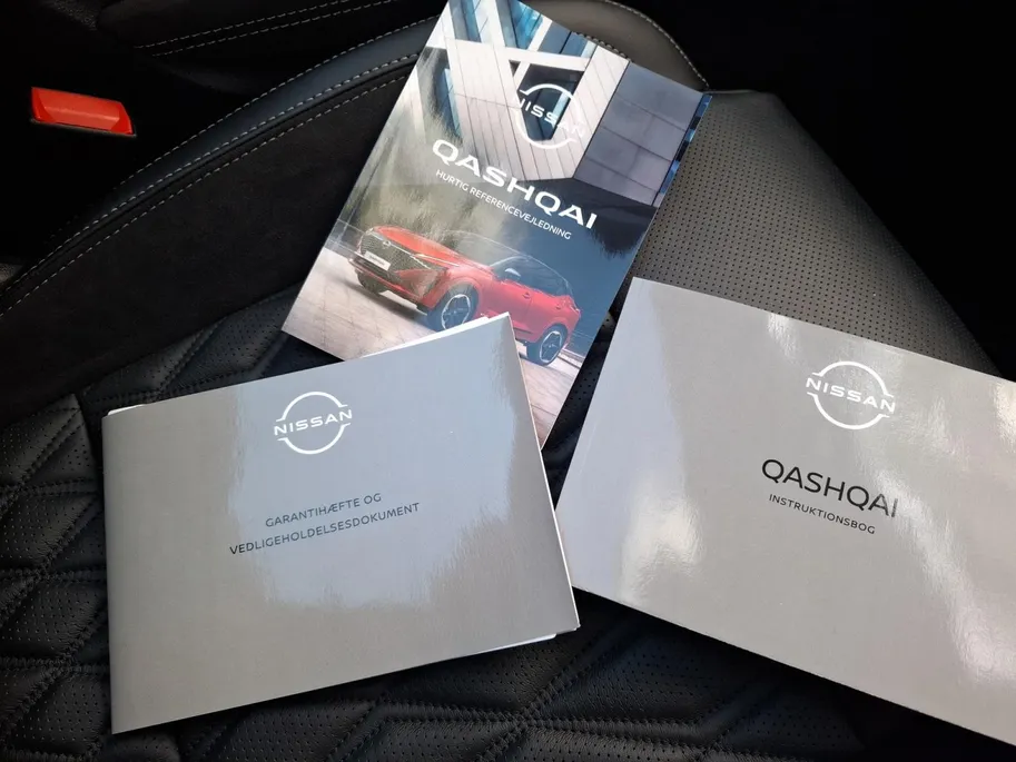 Nissan QASHQAI 1.3 MHEV Xtronic Tekna Plus | RONDOM CAMERA | CARPLAY | STOEL, STUUR EN VOORRUITVERWARMING | PANO DAK |