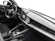 Audi A3 Sportback 40 TFSIe 204PK S-tronic S Line · Panoramadak · Camera · Apple/Android Car Play · Navigatie · Park Assist · P-Sensoren · 18'' Inch ·