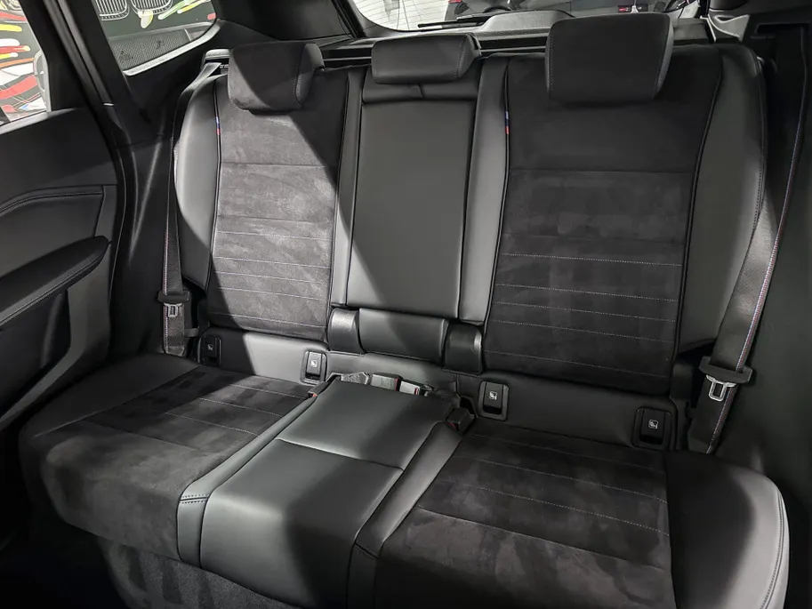 BMW iX1 xDrive30