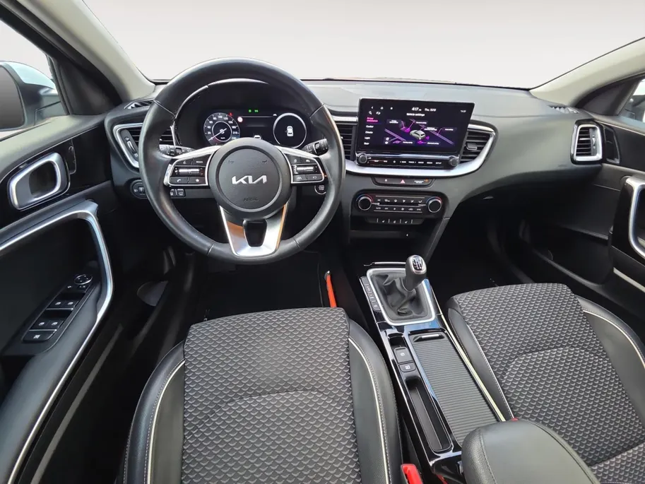 Kia XCeed 1.5 T-GDi DynamicPlusLine 1e Eigenaar | Dealer onderhouden | Fabrieksgarantie t/m 28-2-2030 + 3x 1 jaar* | NAP
