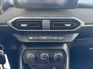 Dacia Sandero Stepway 1.0 TCe 110 Expression | Trekhaak | Dealer onderhouden | Camera | Airco