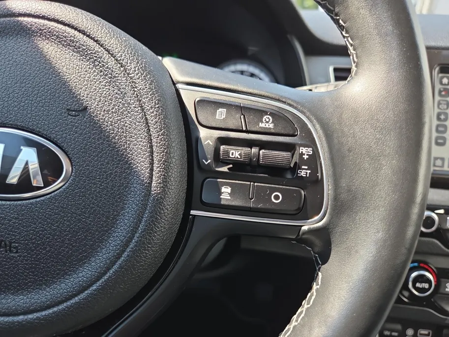Kia Niro 1.6 GDi Hybrid ExecutiveLine | Zeer nette auto | Trekhaak | All-season banden | Navigatie | Apple CarPlay & Android Auto | Lederen bekleding | Lage km stand | NAP