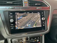 Volkswagen Tiguan 1.4 TSI 245pk DSG eHybrid R-Line Business · Camera · Stuur- & Stoelverwarming · Dodehoeksensor · Parkeer Assistent · Elek. Achterklep · 19'Velgen ·