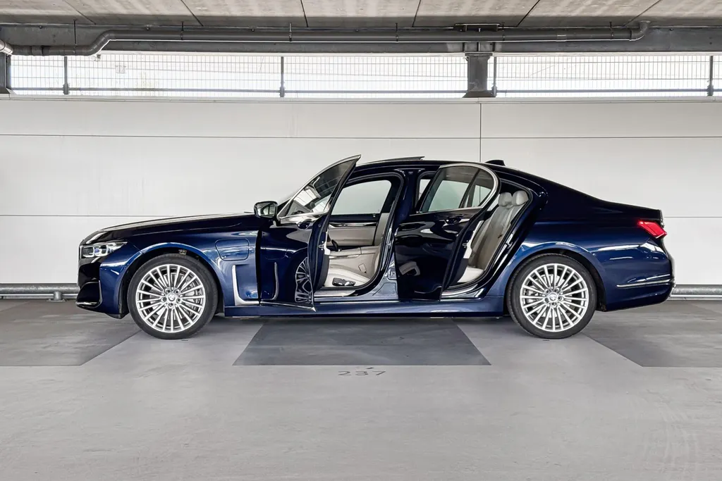 BMW 7 Serie 745e High Executive