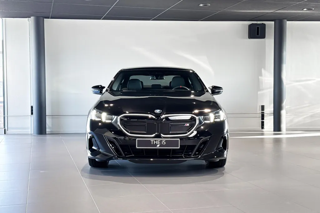 BMW i5 Sedan M60 xDrive 84 kWh