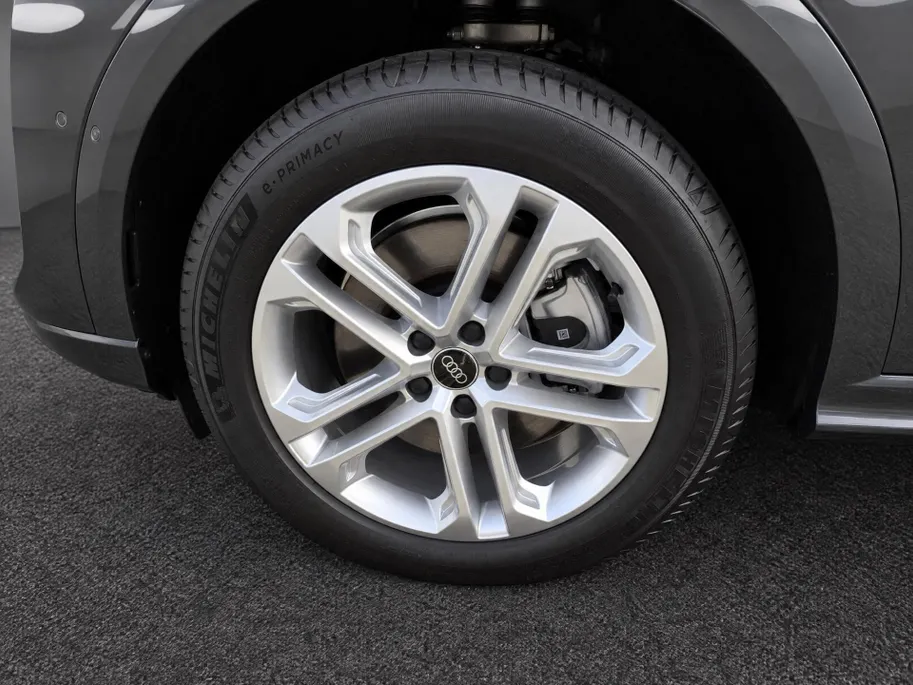 Audi Q5 Sportback e-hybrid quattro Advanced edition 299 PK · Techniekpakket plus · Panorama-glasdak · Trekhaak, elektr. wegklapbaar