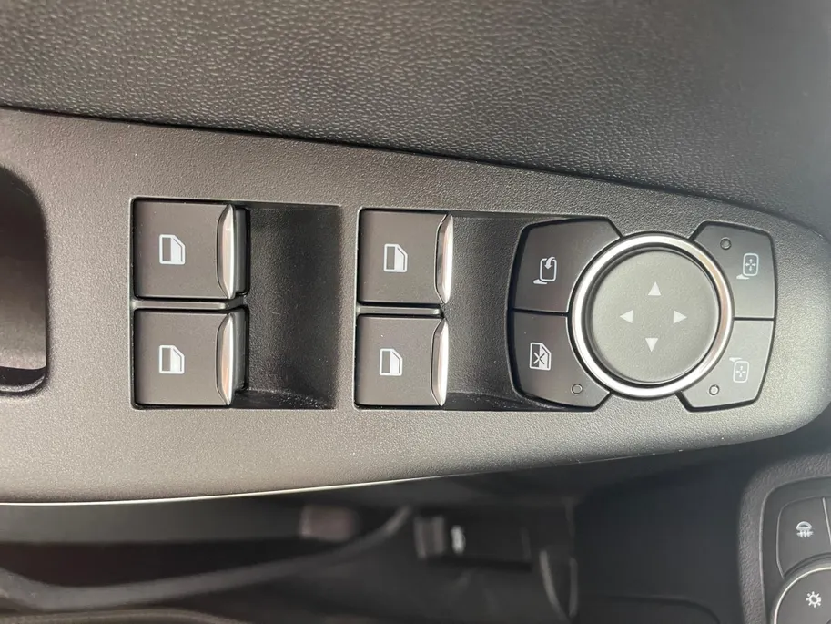 Ford Fiesta 1.0 EcoBoost Hybrid Titanium X *Navigatie*Parkeersensoren*Cruise Control*Arico*1ste eigenaar!