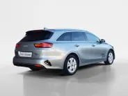 Kia Ceed Sportswagon 1.0T DynamicPlusLine DEMO | Direct beschikbaar | Stoel en stuurverwarming | Dodehoekdetectie | Getinte ramen achter | Elektrische achterklep | Keyless met startknop | Parkeersensoren voor en achter |