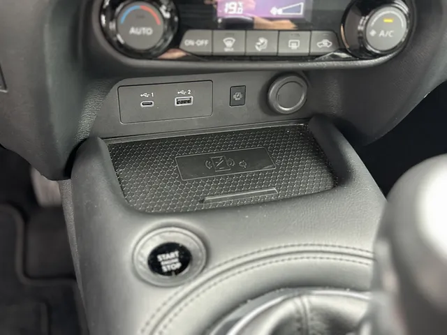Nissan Juke 1.0 DIG-T N-Connecta
