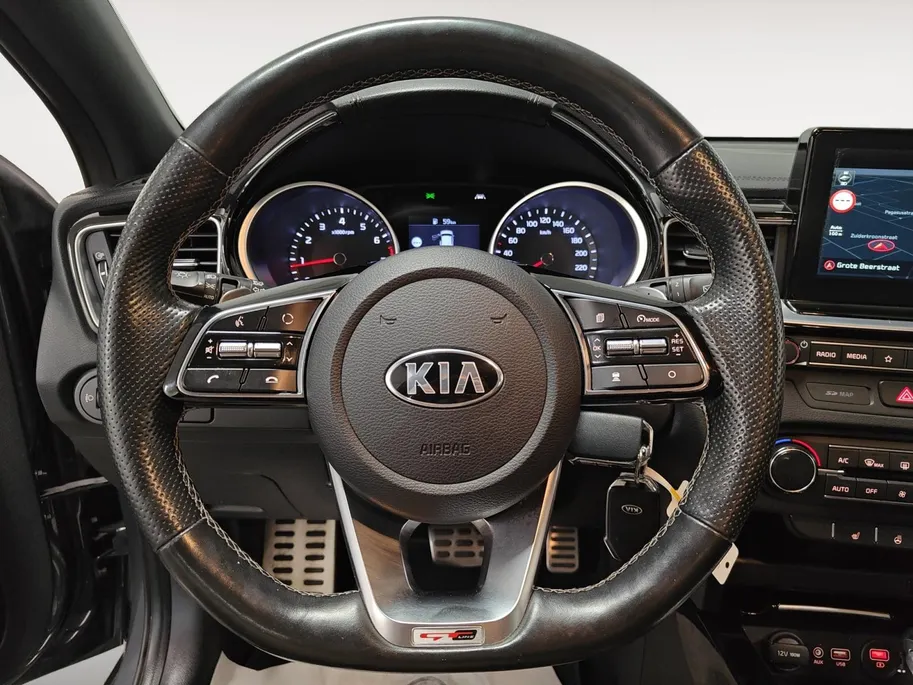 Kia ProCeed 1.4 T-GDI GT-Line | Panoramadak | Navigatie | Camera | JBL Audio | Adaptieve Cruise Control