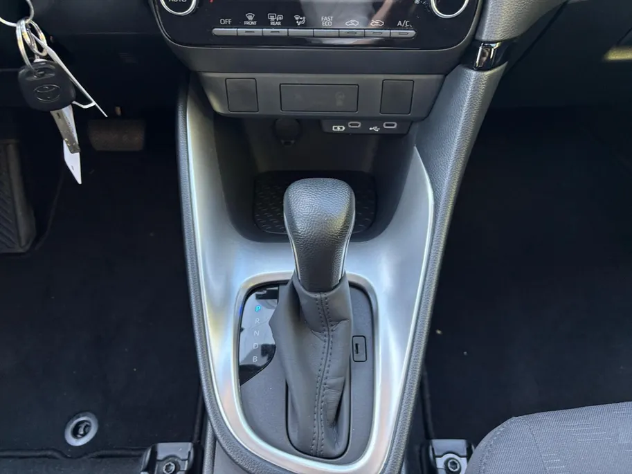 Toyota Yaris 1.5 Hybrid 115 Active | ADA | Carplay | Camera | Automaat |