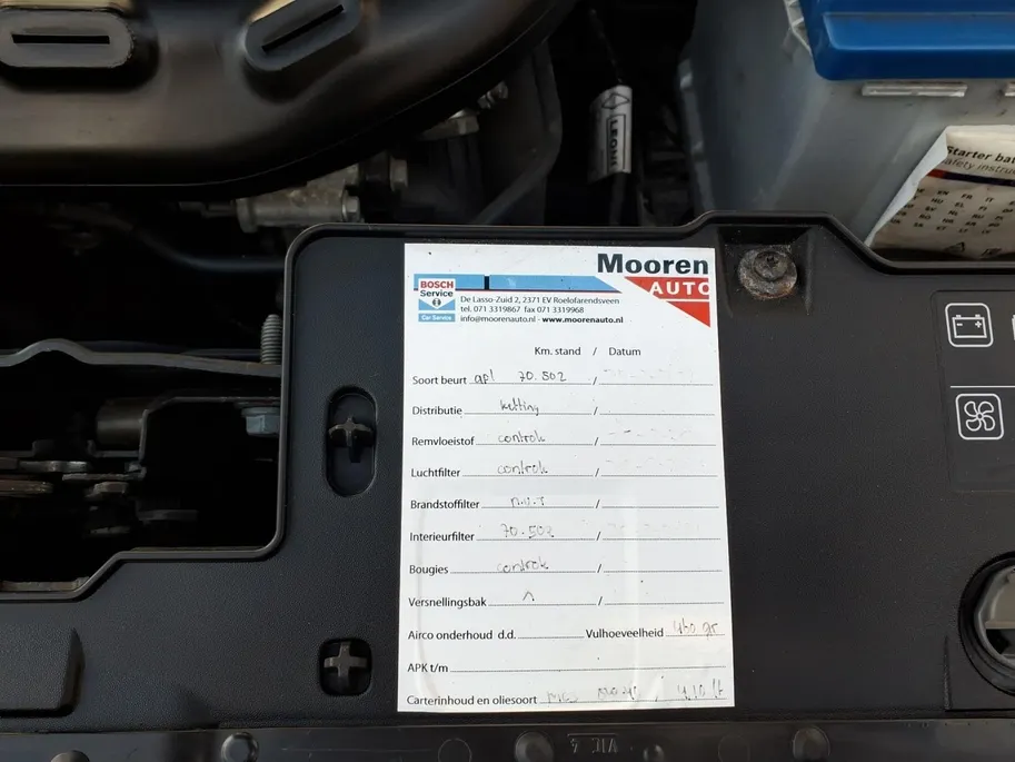 Renault Clio 0.9 TCe Limited navi , airco , trekhaak , lm velgen , parkeersensor , tel , usb .