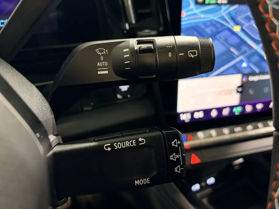 Renault Espace 200PK E-Tech Full Hybrid Esprit Alpine 7p. AT | 1e eigenaar | Panoramadak | Harman Kardon Audio | Adaptive Cruise Control | Digital Cockpit | 360 Camera | Climate Control | Apple CarPlay/Android Auto | Elektrische Achterklep |