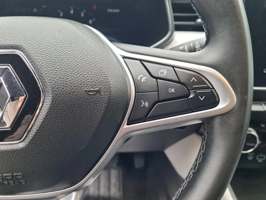 Renault Clio 1.0 TCe 90 Techno | Parkeersensoren | LMV | Cruise & Climate Control | Apple Carplay & Android Auto | 12 Maanden BOVAG Garantie
