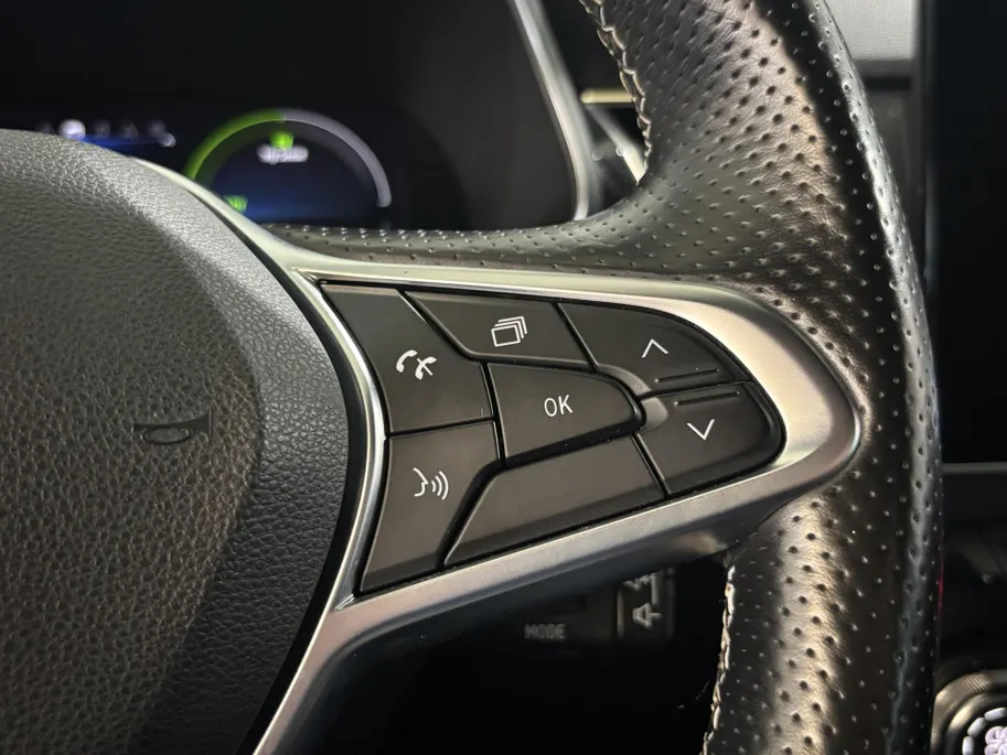 Renault Arkana 145PK E-Tech Hybrid E-Tech Engineered Automaat | 9,3' Navi | Digital Cockpit | Apple CarPlay/Android Auto | Climate Control | Adaptive Cruise Control | Full LED | Leder | Stoelverwarming |